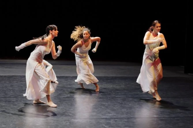 Supporting New Cultural Projects and a Bold Contemporary Scene