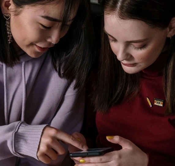 Adolescents' Susceptibility to Digital Misinformation - Jiemiao CHEN